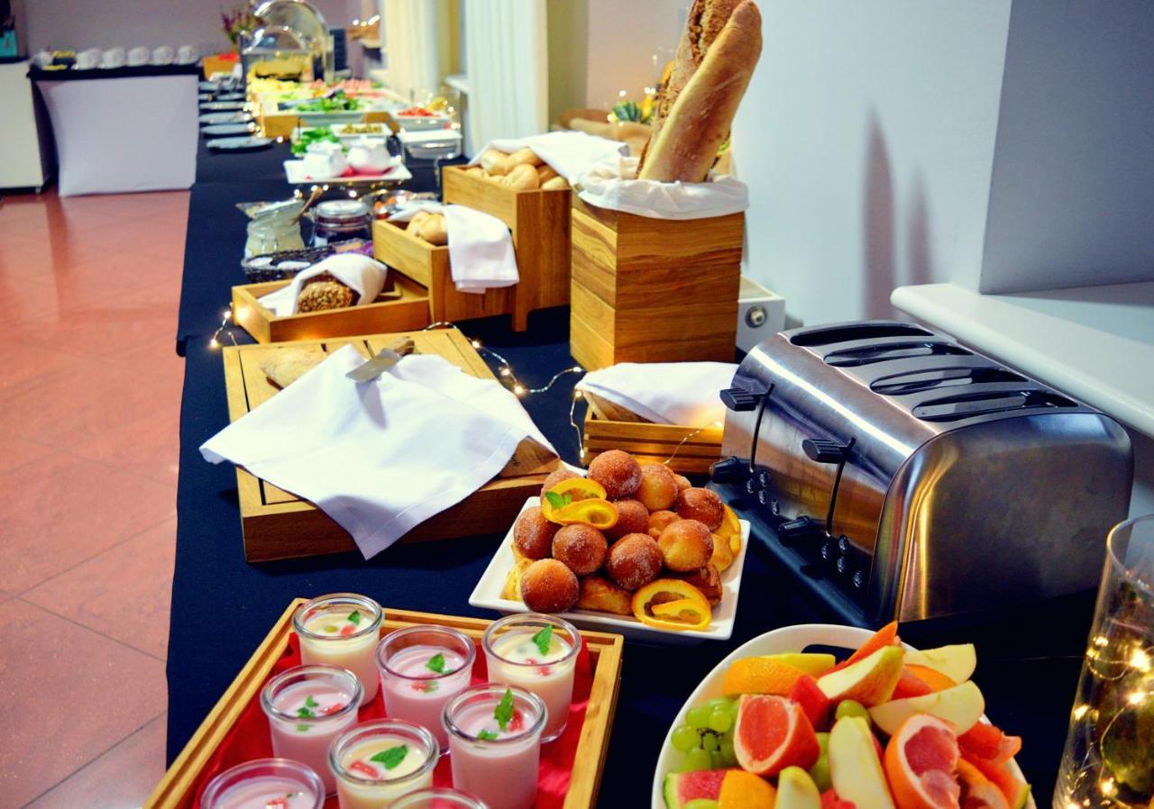 Tailor Hotel Sport & Conference مورونغ المظهر الخارجي الصورة